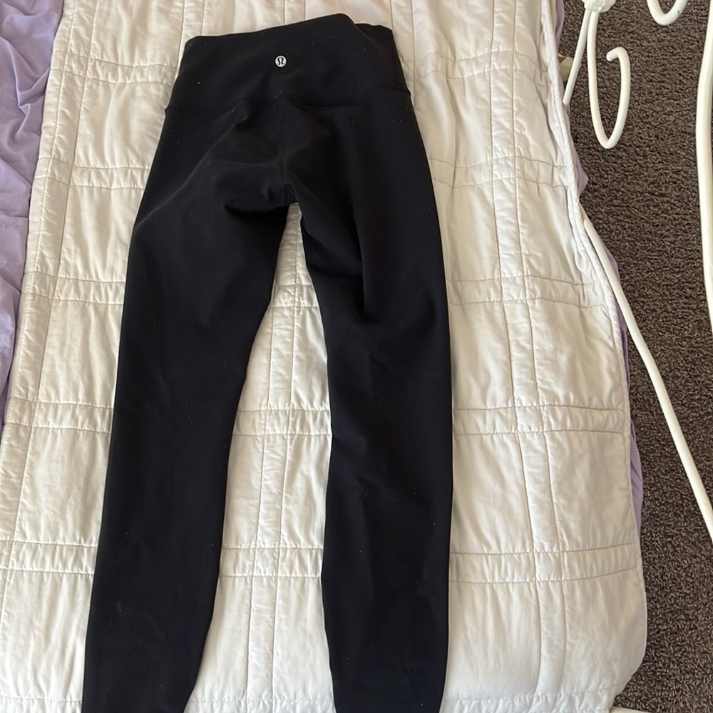 Lululemon wunder under full length sz 4 no flaws just some minor pilling